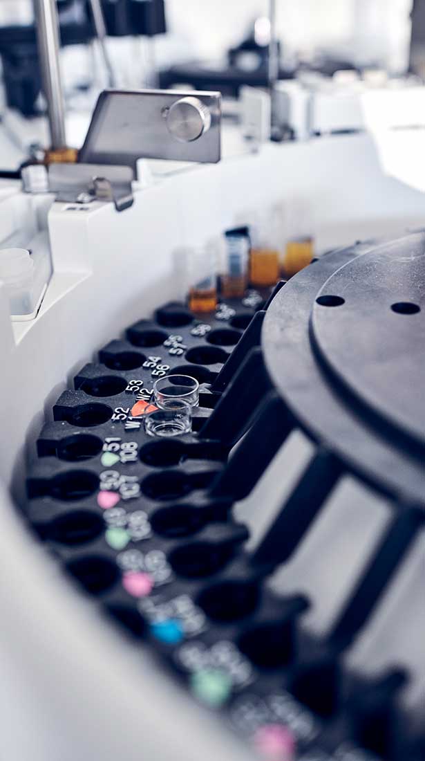 Zentrifuge des Labors der Max Grundig Klinik