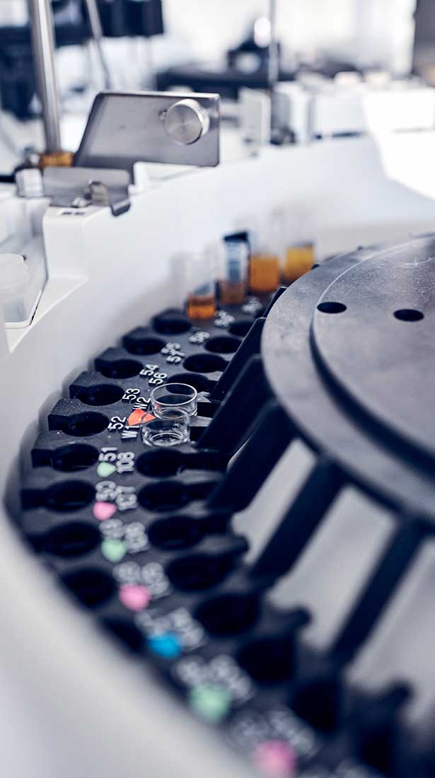 Zentrifuge im Labor der Max Grundig Klinik